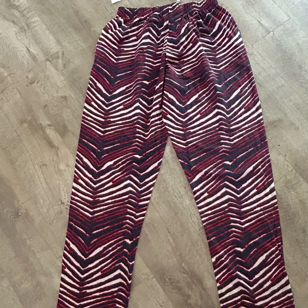 NWT NFL Team Apparel New England Patriots
Size XL Men’s pajama bottoms/lounging - Picture 4 of 8